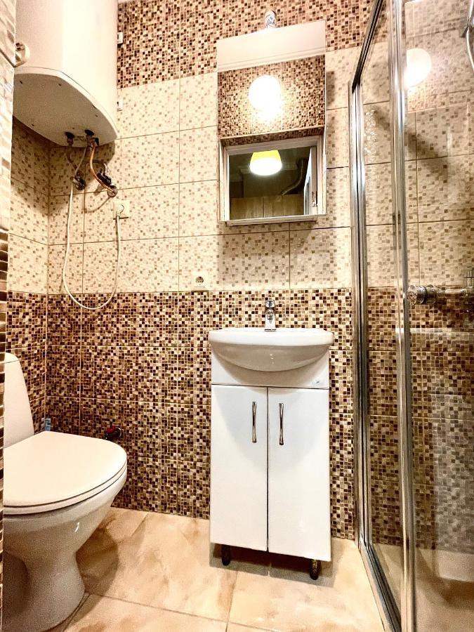 Stare Misto Apartment Lviv Ngoại thất bức ảnh